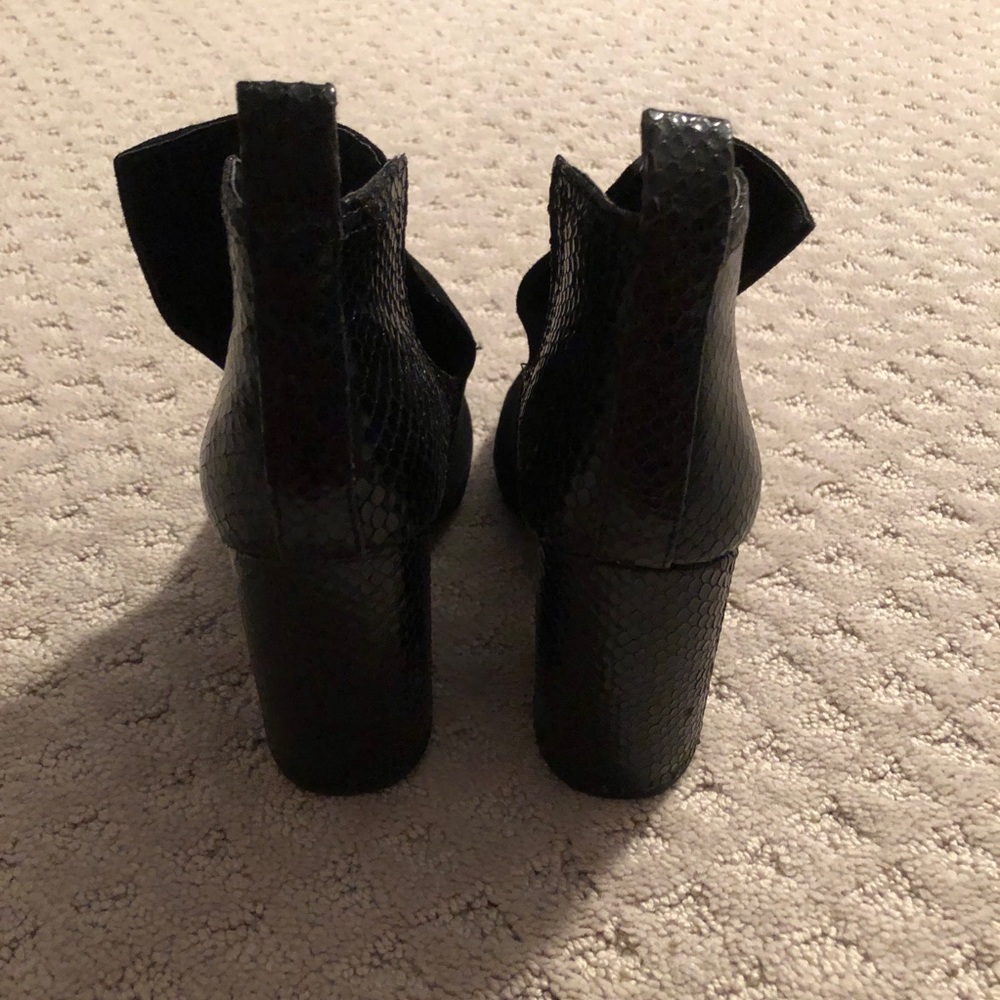 Steve Madden Booties Only Worn Once - image 3